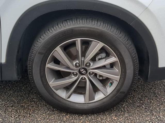 Photo of 2020 Quartz White Hyundai SANTA FE
