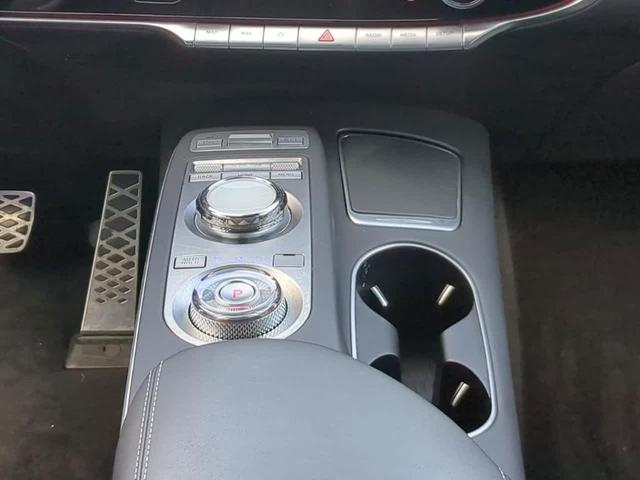 Photo of 2024 Green Genesis GV70