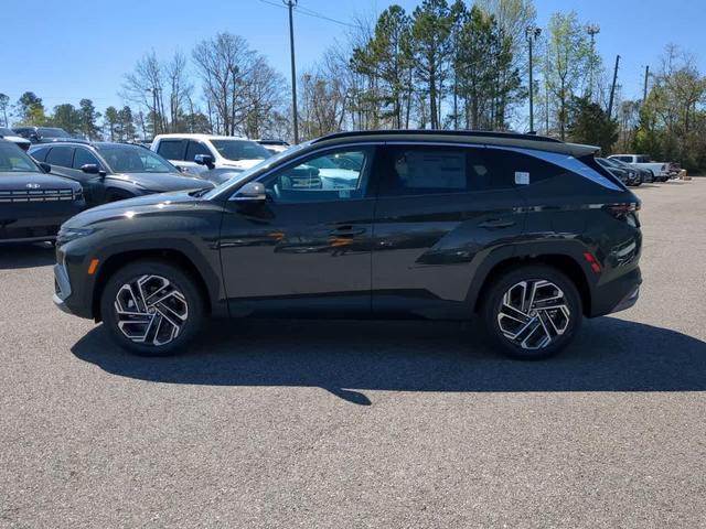 Photo of 2025 Green Hyundai TUCSON