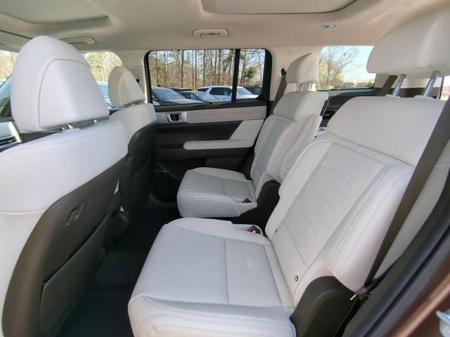 Photo of 2025 Brass Hyundai SANTA FE