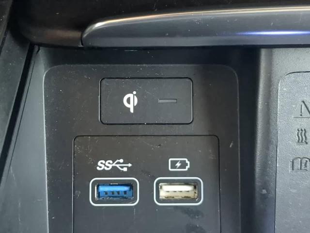 Photo of 2022 Adriatic Blue Genesis GV80