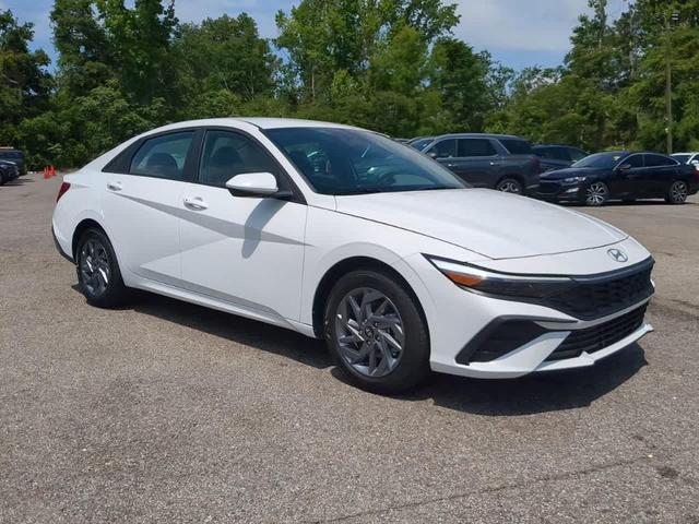 2024 Hyundai Elantra