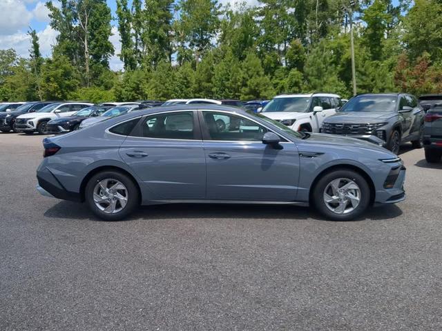 Photo of 2025 Blue Hyundai SONATA