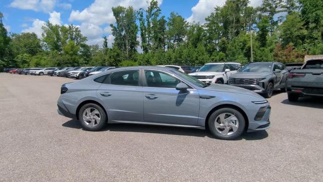 Photo of 2025 Blue Hyundai SONATA