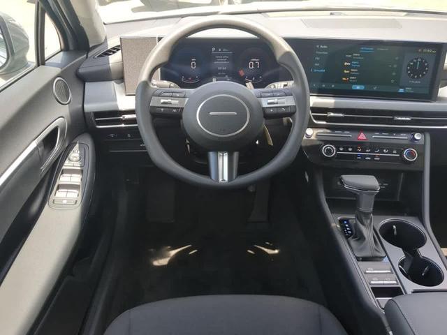 Photo of 2025 Blue Hyundai SONATA