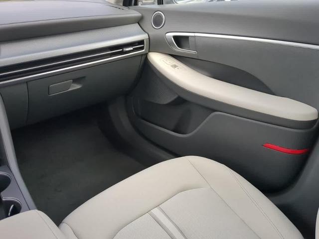 Photo of 2025 Silver Hyundai SONATA