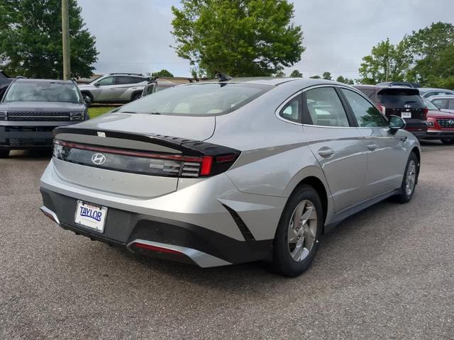 Photo of 2025 Silver Hyundai SONATA