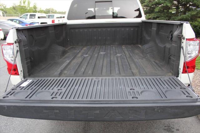 Photo of 2019 White Nissan Titan XD