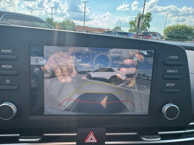 Photo of 2025 Fluid Metal Hyundai ELANTRA