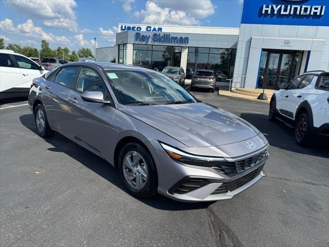 Photo of 2025 Fluid Metal Hyundai ELANTRA