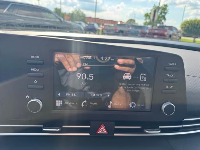 Photo of 2025 Fluid Metal Hyundai ELANTRA