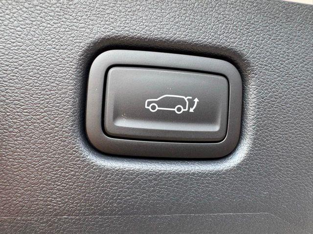 Photo of 2026 Atlas White Hyundai KONA
