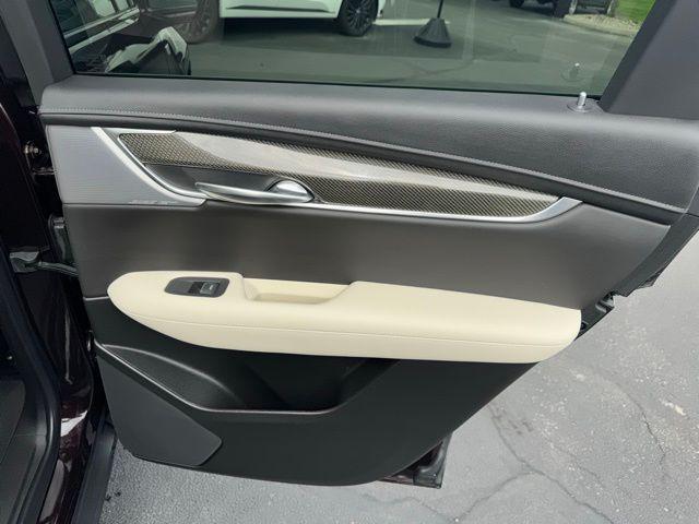 Photo of 2020 Garnet Metallic Cadillac XT5