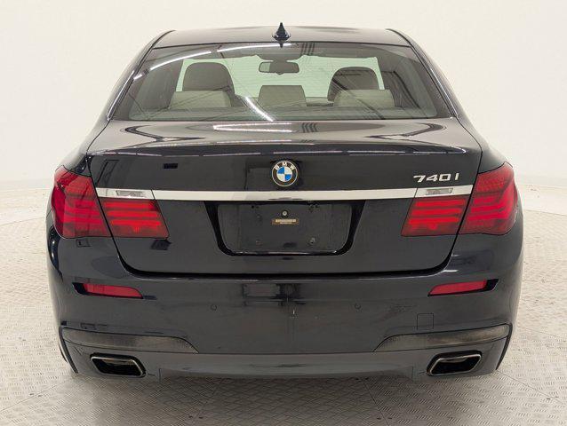 Photo of 2014 Black BMW 740