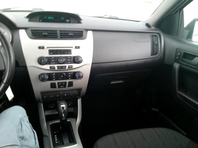 Photo of 2011 Ingot Silver Metallic Ford Focus