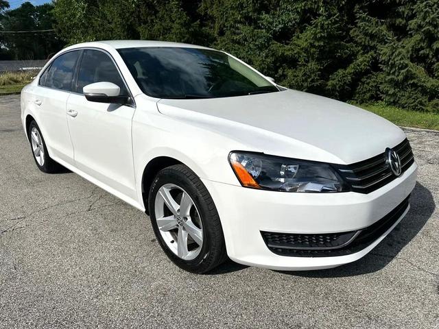Photo of 2014 Candy White Volkswagen Passat