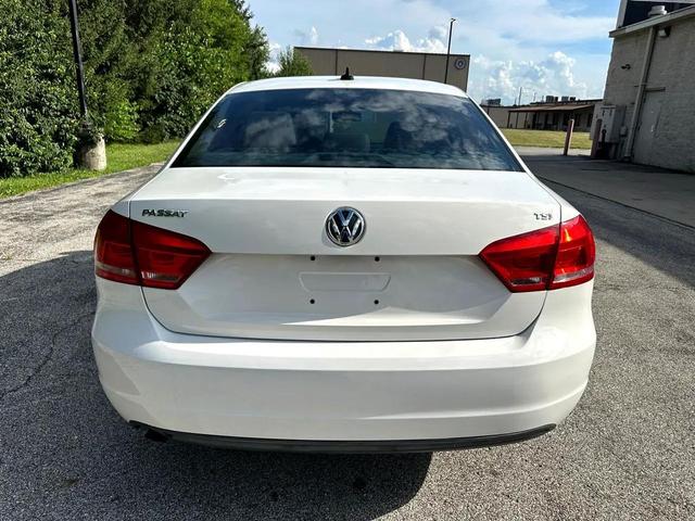 Photo of 2014 Candy White Volkswagen Passat