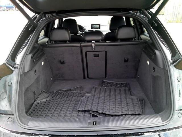 Photo of 2018 Black Audi Q3