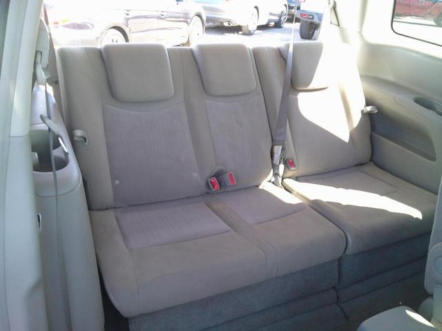 Photo of 2017 Super Black Nissan Quest