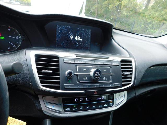 Photo of 2015 Crystal Black Pearl Honda Accord