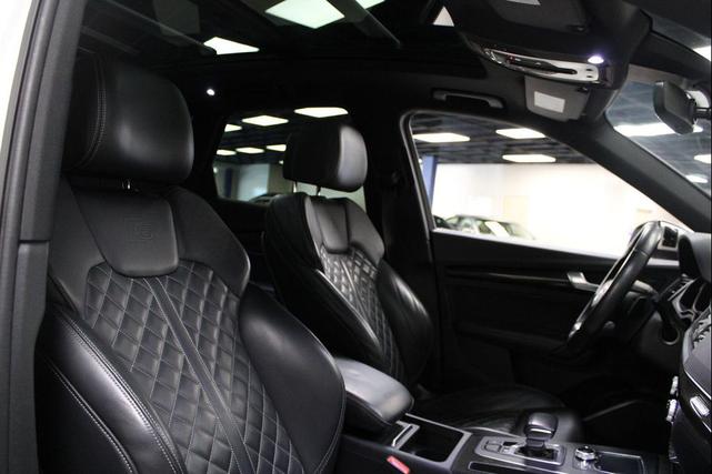 Photo of 2019 Ibis White Audi SQ5