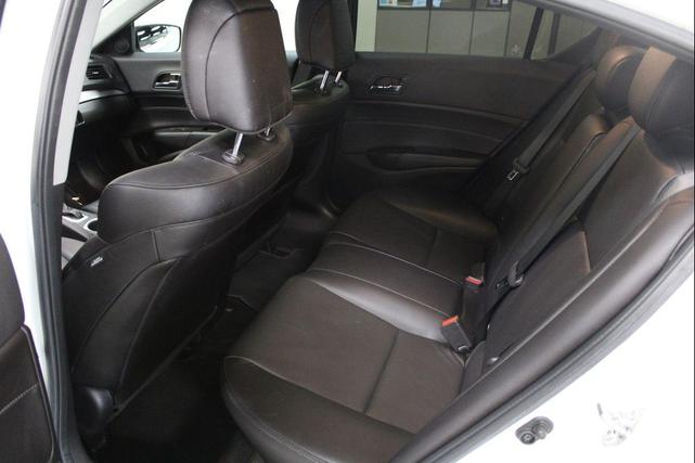 Photo of 2018 Bellanova White Pearl Acura ILX