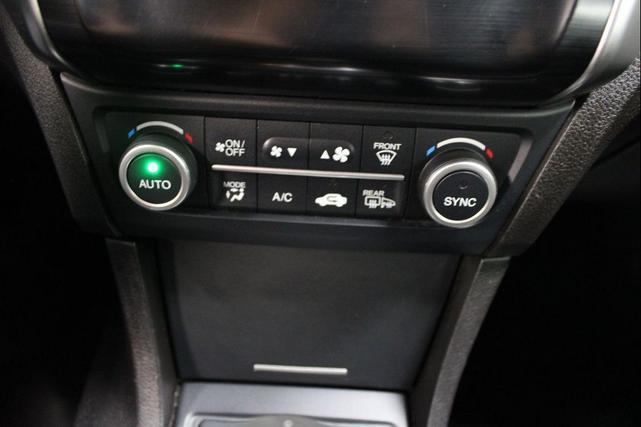 Photo of 2018 Bellanova White Pearl Acura ILX
