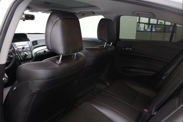 Photo of 2018 Bellanova White Pearl Acura ILX
