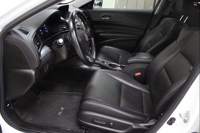 Photo of 2018 Bellanova White Pearl Acura ILX