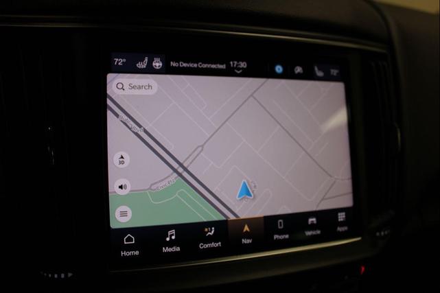 Photo of 2023 White Maserati Levante