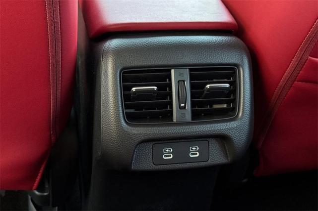 Photo of 2025 Bx Acura ADX
