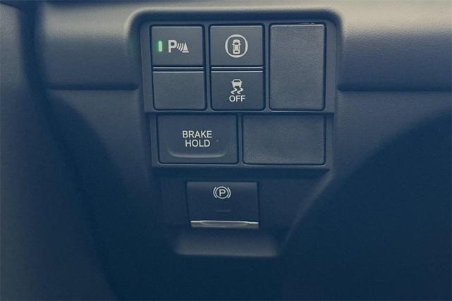 Photo of 2025 Platinum White Pearl Acura RDX