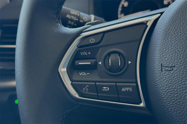 Photo of 2025 Platinum White Pearl Acura RDX
