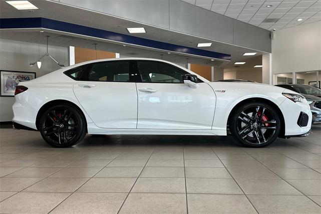 Photo of 2025 Platinum White Pearl Acura TLX