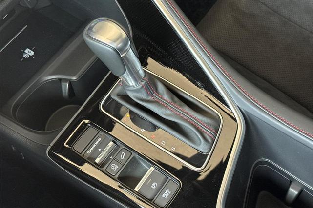 Photo of 2025 Platinum White Pearl Acura ADX