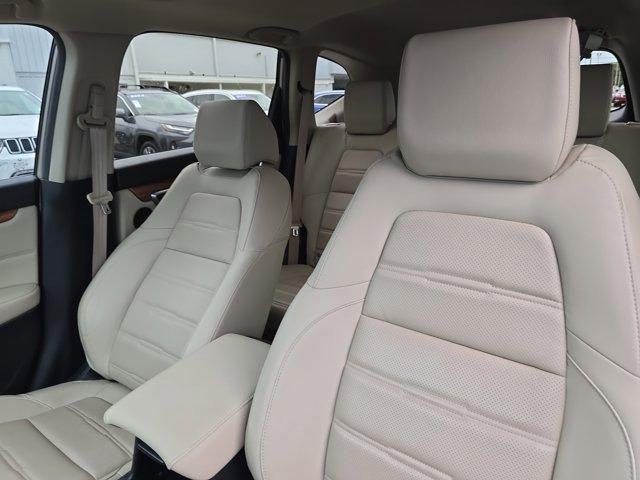 Photo of 2019 Sandstorm Metallic Honda CR-V