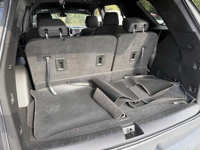 Photo of 2022 Mosaic Black Metallic Chevrolet Traverse
