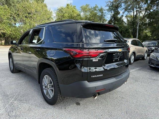 Photo of 2022 Mosaic Black Metallic Chevrolet Traverse