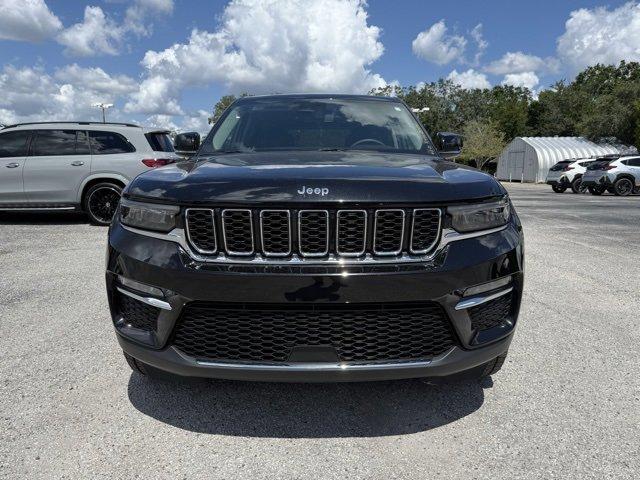 Photo of 2023 Diamond Black Jeep Grand Cherokee
