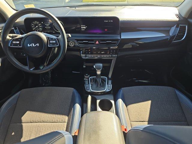 Photo of 2024 Fusion Orange Kia Seltos