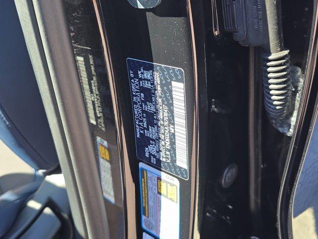Photo of 2024 Fusion Orange Kia Seltos
