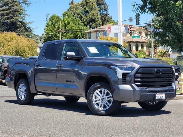 Photo of 2022 Gray Toyota Tundra