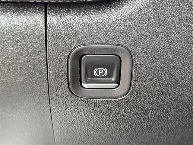 Photo of 2021 Summit White Chevrolet Silverado 1500