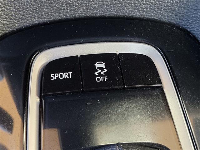 Photo of 2021 White Toyota Corolla