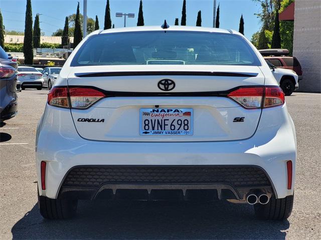 Photo of 2021 White Toyota Corolla