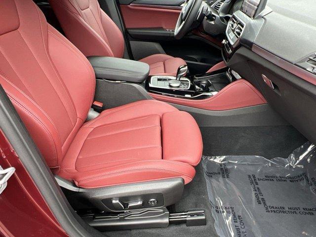 Photo of 2025 Aventurin Red Metallic BMW X4