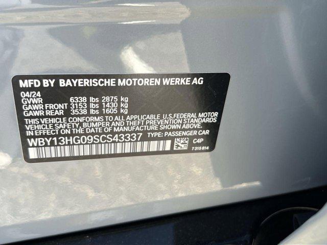 Photo of 2025 Gray Metallic BMW i5