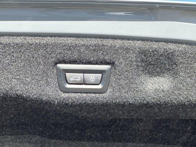 Photo of 2025 Gray Metallic BMW i5