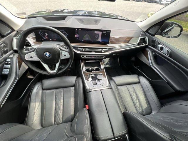 2023 BMW X7