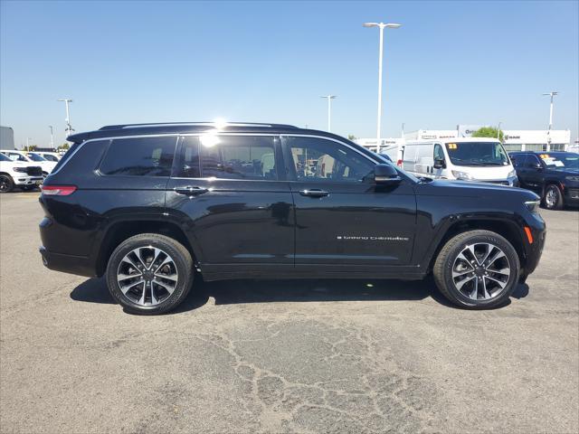 Photo of 2022 Black Jeep Grand Cherokee L